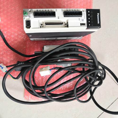 MSMF012L1U2M 松下伺服电机 工控自动化设备配件议价维修 - 图1