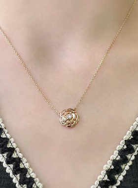 高版本轻奢山茶花项链女镀18k玫瑰金网红名媛气质高级感锁骨链