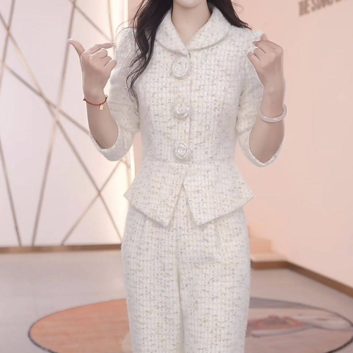 小香风套装2025新款女秋冬时尚高级感翻领上衣裤子洋气减龄两件套,淘宝优惠券,粉丝福利购,淘宝优惠卷