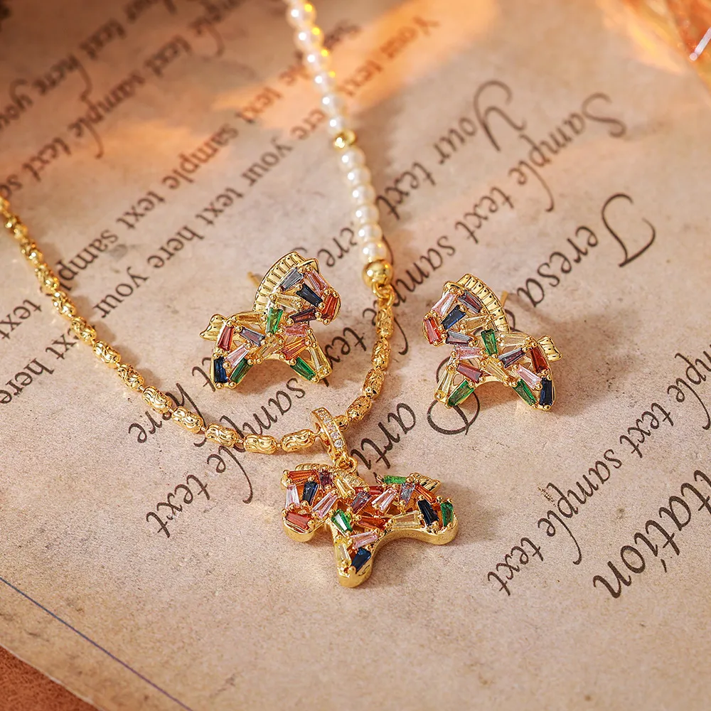 彩色彩虹木马多巴胺水晶小马项链珍珠项链时尚高级锁骨颈链设计,淘宝优惠券,粉丝福利购,淘宝优惠卷