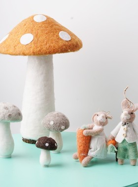 森野家ins风童话黄红色大小蘑菇电视柜玄关毛毡S家居装饰艺术摆件