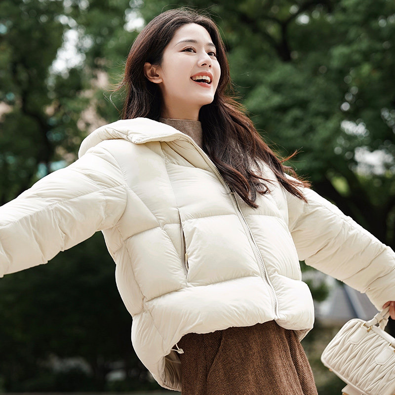 坦博尔2025冬季新款羽绒服女高充绒加厚泡芙连帽面包服保暖外套潮