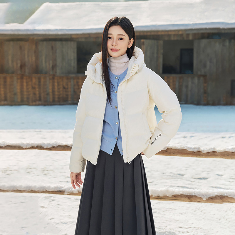 坦博尔户外冬羽绒服女短款连帽加厚抗寒休闲时尚面包服保暖外套潮