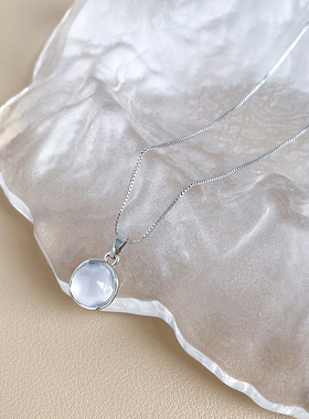 简约锁骨项链女高级设计感小众轻奢气质2024新款爆款吊坠颈链配饰