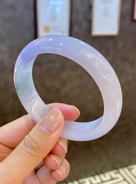 纯天然缅甸处理翡翠手镯老种料水润细腻飘绿花胖圆条手镯