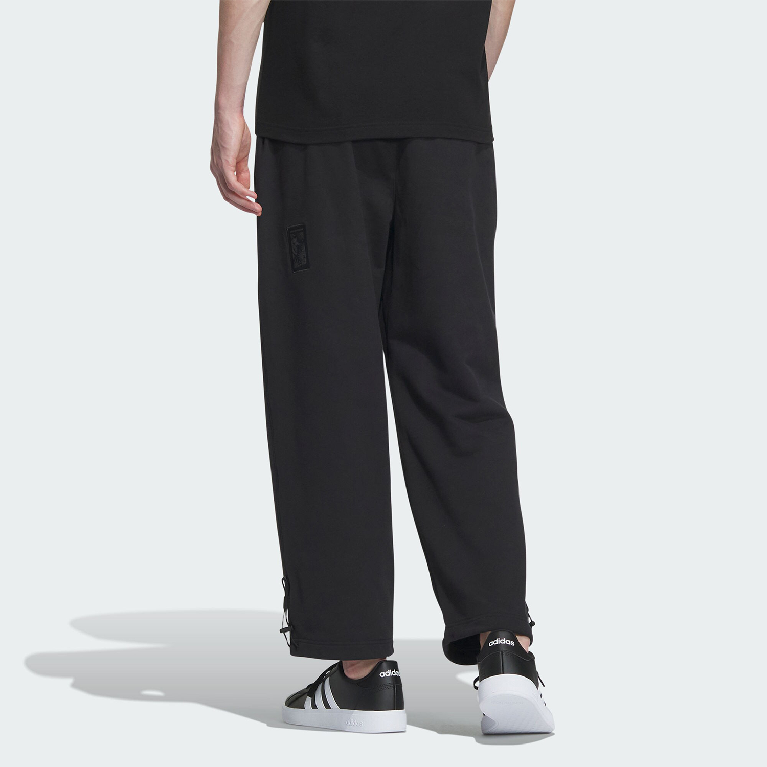 Adidas/阿迪达斯正品新年款男士训练宽松针织运动长裤IT3968 - 图1