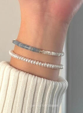 海蓝宝蝶贝手链天然白蝶贝弹力小众原创设计感精致叠戴串珠配饰