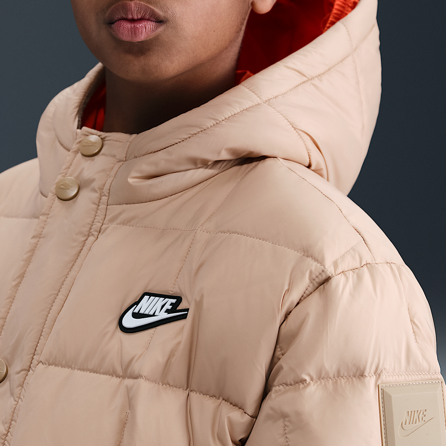 Nike/耐克正品Premium大童休闲宽松轻巧户外运动羽绒服IQ6136-200 - 图2