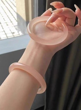 保真冰种西柚粉白玉髓手镯月光玛瑙玉手镯女年轻款阿富汗玉冰透