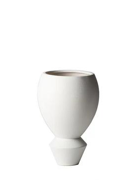 现代中式创意树脂黑白三角花瓶花器软装样板房售楼部家居饰品配搭