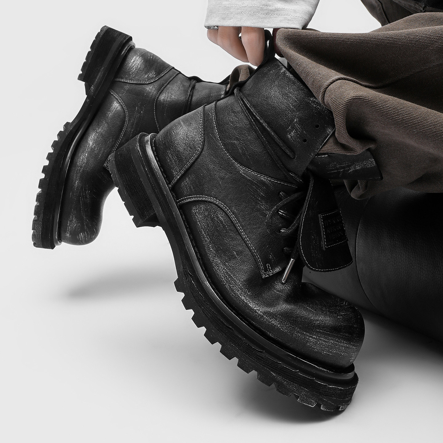 MRMX2025新款厚底增高中筒复古真皮男生黑色短靴爆款加绒马丁靴男,淘宝优惠券,粉丝福利购,淘宝优惠卷