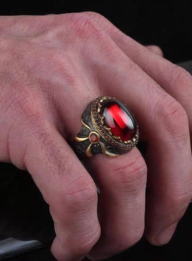 欧美时尚复古戒指男 红宝石百搭花纹双色戒指手饰指环