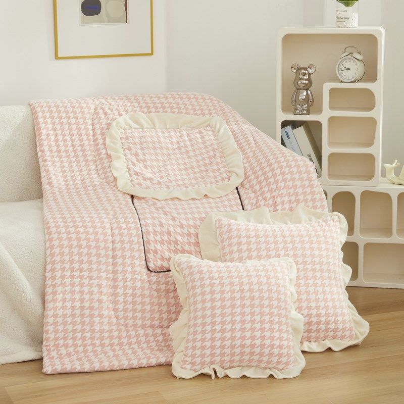 车载抱枕被子两用四季千鸟格x办公室午睡毯小被子抱枕毯子二合一,淘宝优惠券,粉丝福利购,淘宝优惠卷