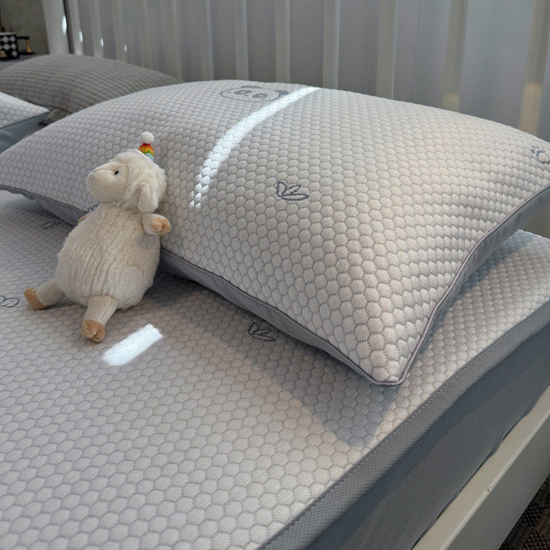 卡通风床笠款凉感空调软席子冰豆豆冰丝凉席三件套凉席1.8m冰丝席,淘宝优惠券,粉丝福利购,淘宝优惠卷