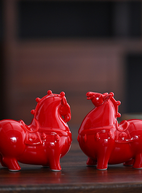 不东陶瓷小马造型装饰摆件