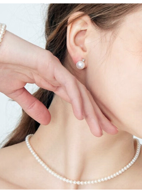 小香风白色淡水珍珠手链轻奢小众设计感情人节圣诞节送女友