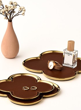 小西家轻奢风四叶草盘陶瓷皮革收纳盘首饰盘玄关钥匙Z盘装饰摆件