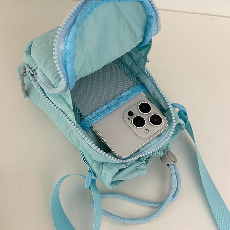 2025新款斜跨手机包女轻便旅行包包女款户外爬山水壶包运动骑行包 - 图1