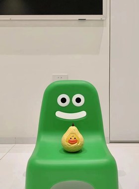 1-3岁宝宝小凳子 夏r洛伯内特绿色卡通儿童凳 潮玩家居摆件创意装