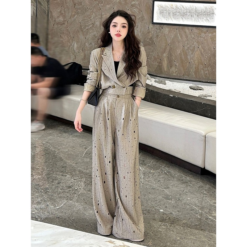 设计感西装套装秋冬季新款高级感西装领短款外套+阔腿裤两件套女 - 图0