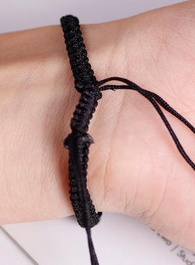 Fashion Retro Yin and Yang Tai Chi Alloy Pendant Black and W