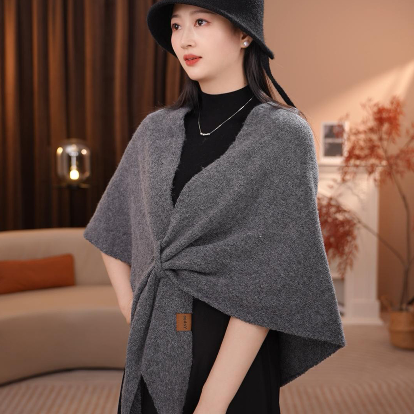 慵懒风三角围巾女秋冬保暖护颈围脖羊毛混纺纯色空调房大披肩外搭