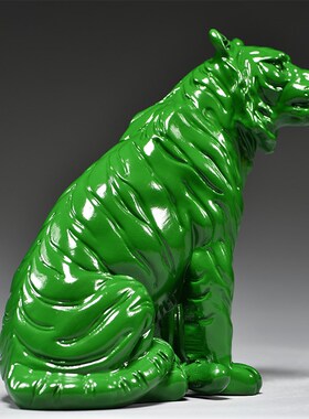 速发绿色质生老虎摆件木实雕刻十二木肖木头属虎木制装饰工艺品