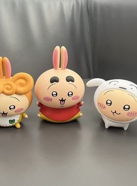 chiikawa吉伊卡哇盲盒摆件乌萨奇cos蜡笔小新联名手办公仔玩具