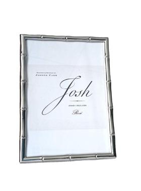 现代简约轻奢金属相框摆台家庭摆件装饰点缀相框样板间客厅卧室