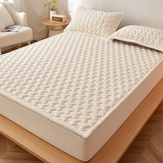 Red bean thickened milk velvet quilted mattress