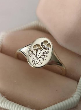 . Delicate Oval Wildflowers Ring Dainty Classic and Exquisi