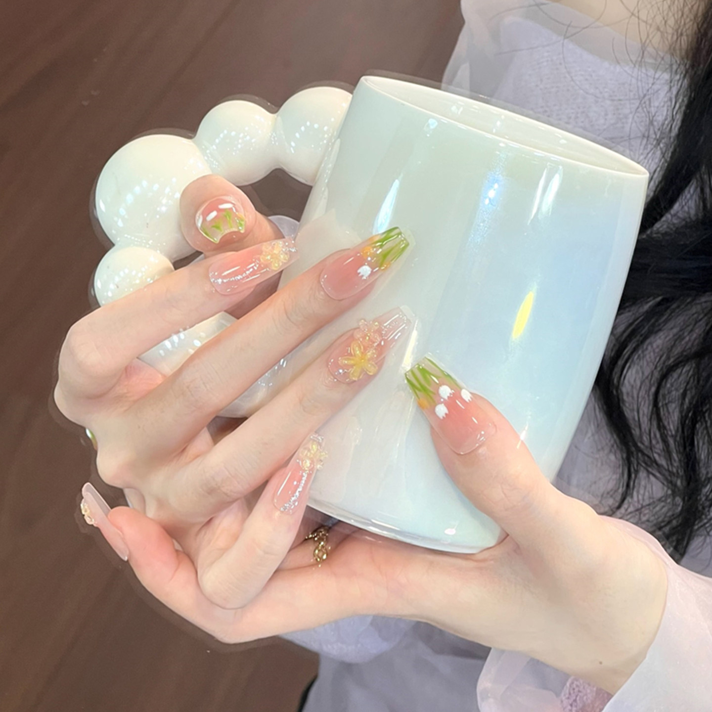 植兔山茶花美甲穿戴甲纯手工2025年新款婚甲爆闪花仙子杏仁甲贴片,淘宝优惠券,粉丝福利购,淘宝优惠卷