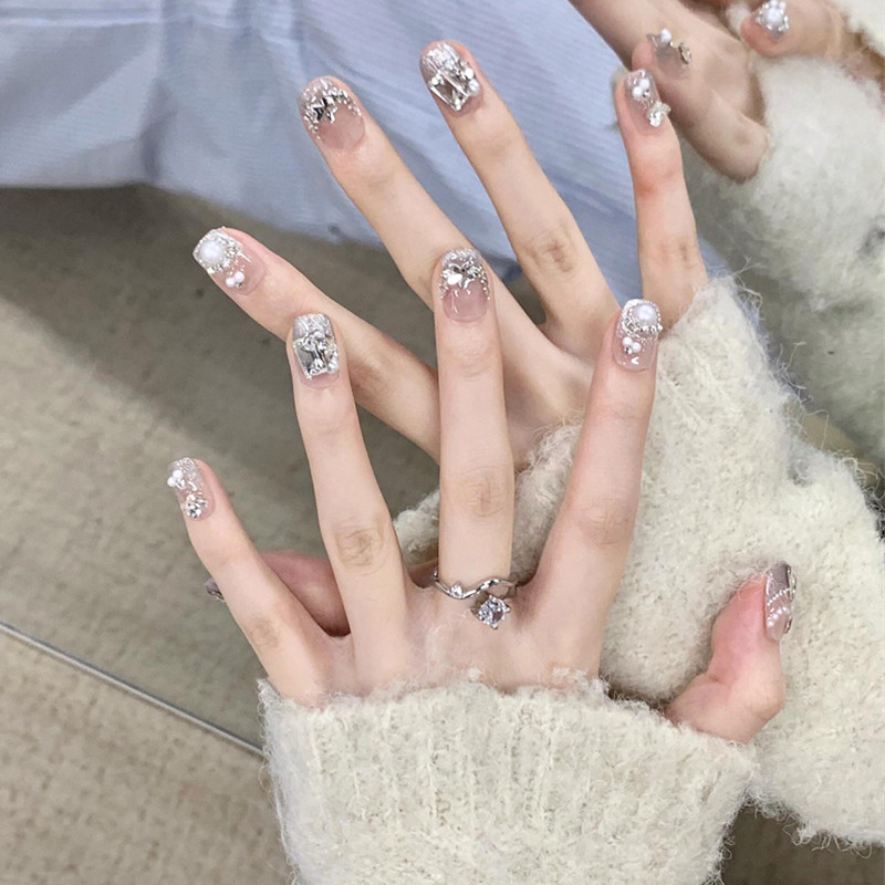 植兔梦繁星亮晶晶满钻手工穿戴甲秋冬高级感短款美甲显白气质贴片,淘宝优惠券,粉丝福利购,淘宝优惠卷