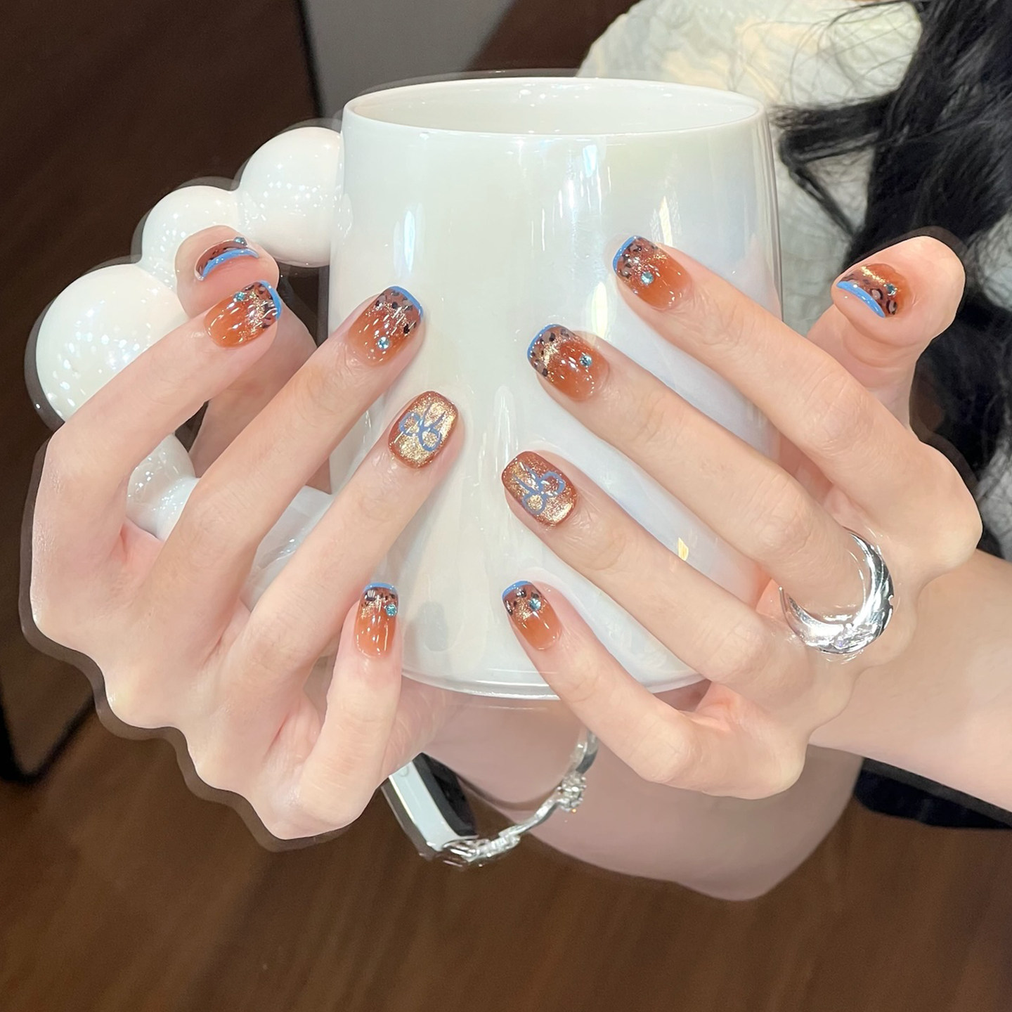 植兔纯手工穿戴甲高级感秋冬焦糖豹纹猫眼美甲短款蝴蝶结法式贴片,淘宝优惠券,粉丝福利购,淘宝优惠卷