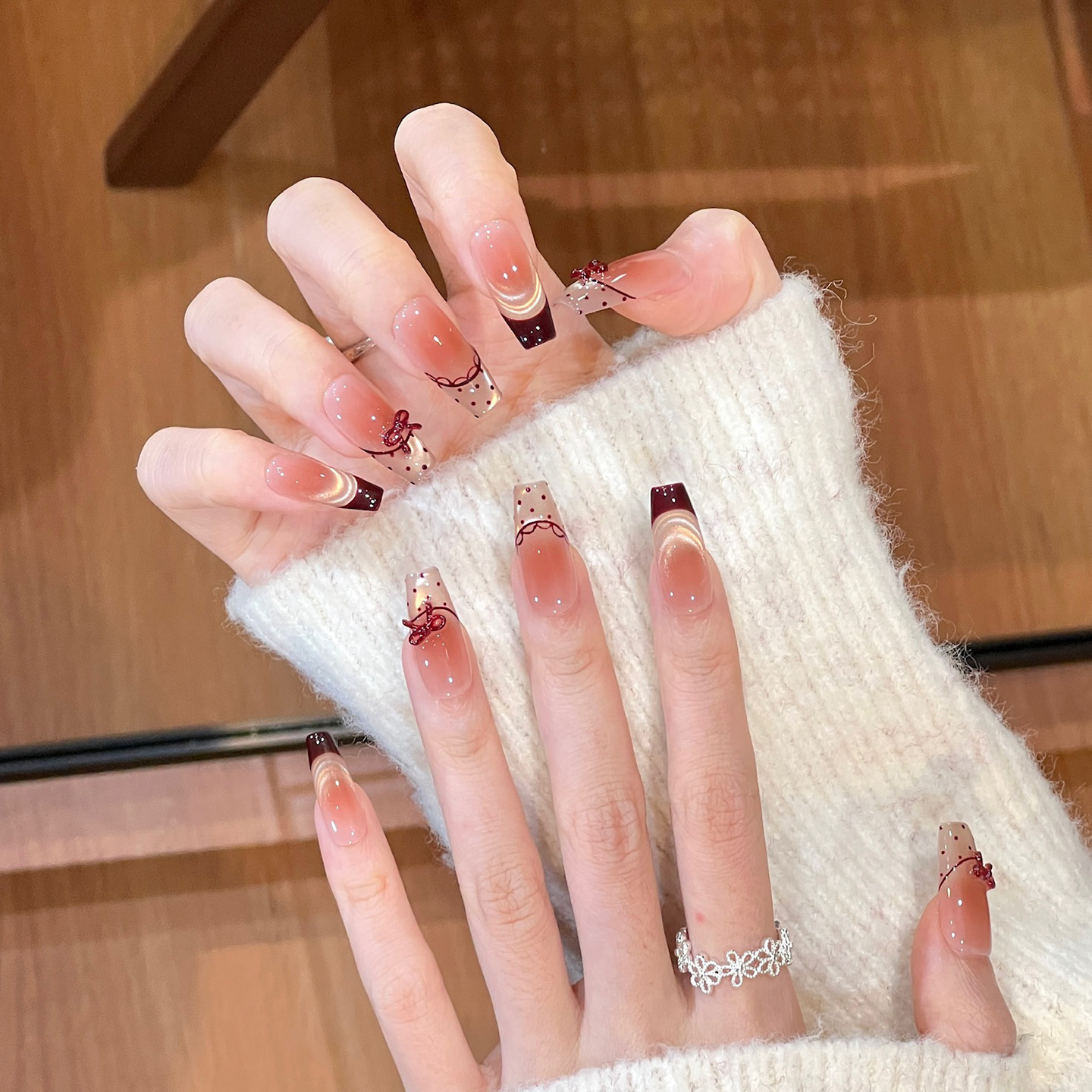 植兔纯手工穿戴甲高级感芭蕾风波点蝴蝶结美甲猫眼显白中长款甲片,淘宝优惠券,粉丝福利购,淘宝优惠卷