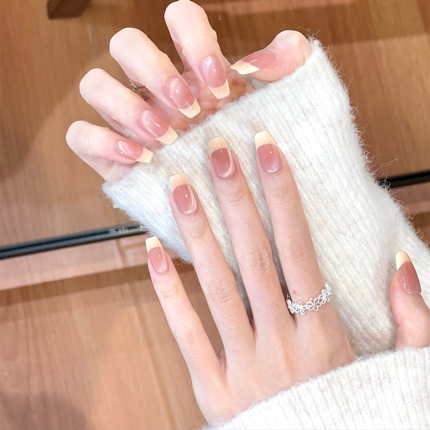 植兔法式美甲穿戴甲短款腮红粉嫩玻璃珠猫眼美甲秋冬高级感贴片,淘宝优惠券,粉丝福利购,淘宝优惠卷