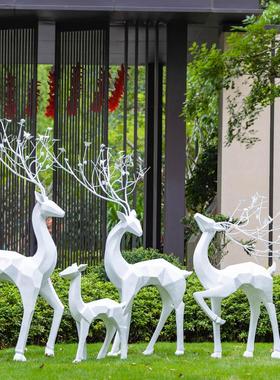 户外园林景观大型玻璃钢几何梅花鹿雕塑小区房地产草坪装饰品摆件