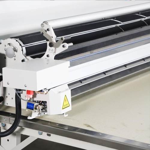 自动拉布机铺布机全自动断布机电脑针织梭织通用全自动送布切布机 - 图1