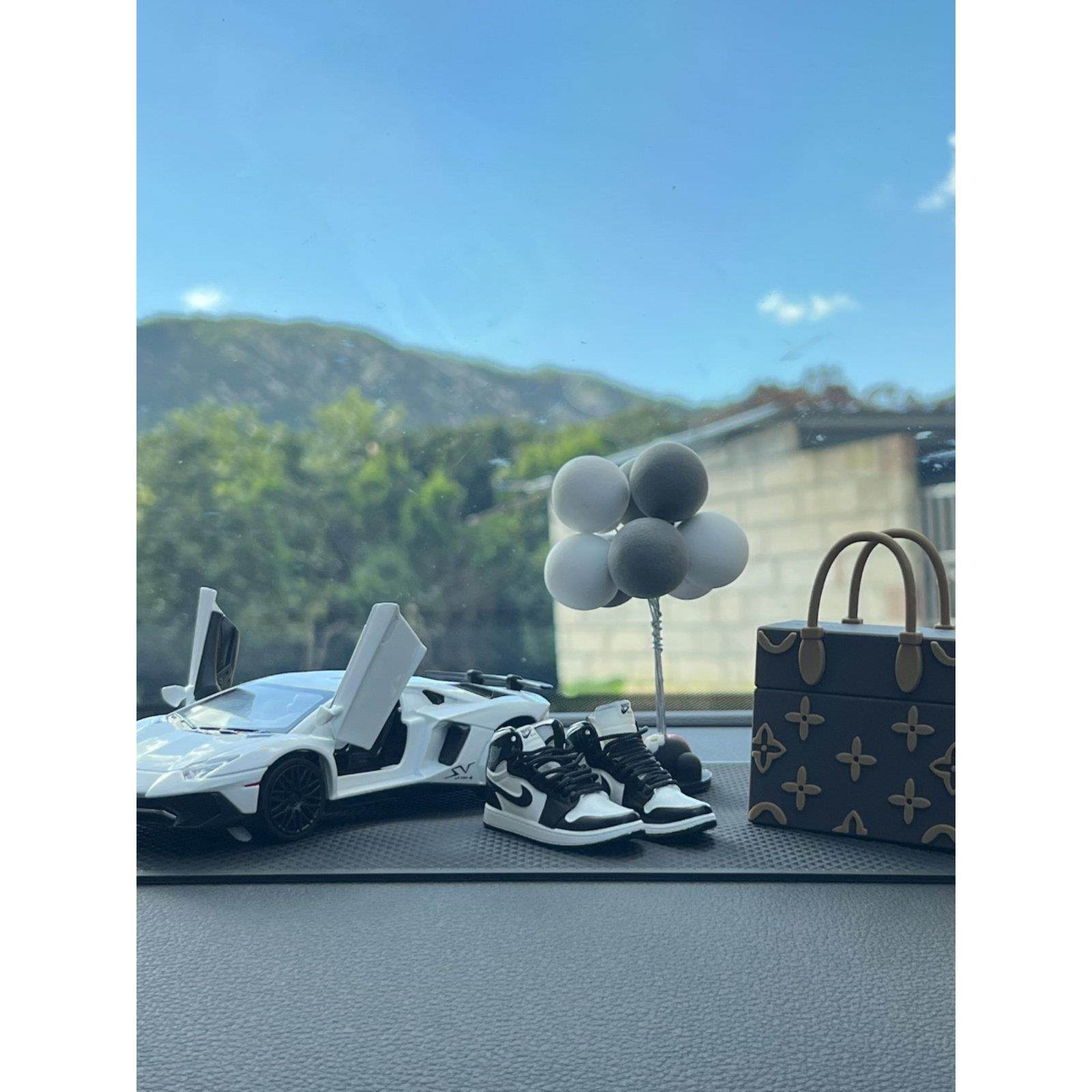 汽车装饰摆件2025新款中控台网红女士车载车内饰品摆件高级感男士,淘宝优惠券,粉丝福利购,淘宝优惠卷