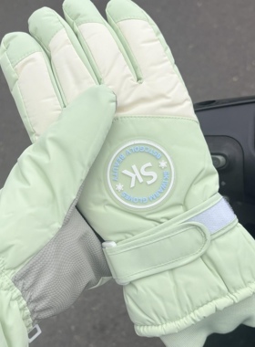 滑雪手套冬季可爱可触屏保暖