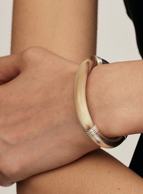 OLIO E ACETO油醋汁·OUDE WAAG 合作系列 拼接手镯 黑牛角白牛角