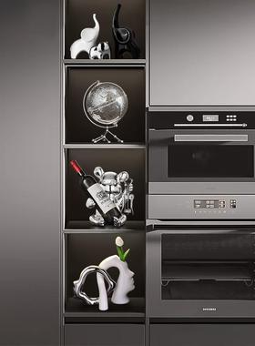 轻奢暴力熊红酒架装饰品摆件现代客厅地球仪电视柜高端大气上档次