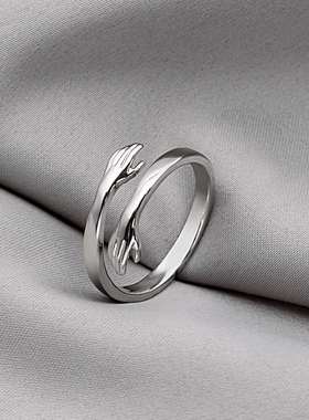 极速Romantic hands hug ring niche cute  retro personality in