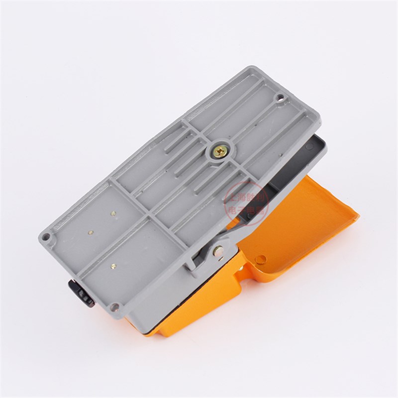 lt4脚踏开关 自锁脚踏开关/机床配件脚踩开关 银触点脚踏脚踩开关 - 图1