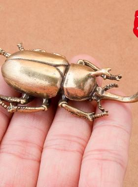 新款直销纯黄铜做旧实心独角仙家居小摆件装饰办公室桌面茶宠摆件