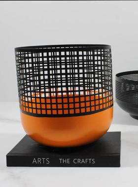 新款直销简约现代铁艺镂空网格果盘装饰品摆件民宿样板房客厅餐厅