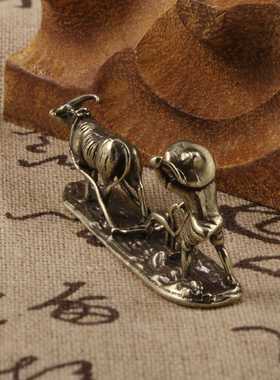 新款直销黄铜摆件老农与牛国潮劳动人民茶宠桌宠铜雕手把件金属工