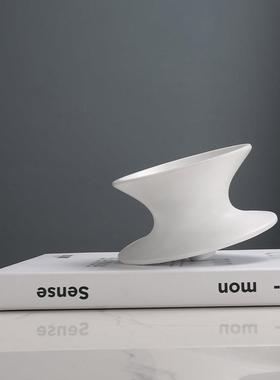 新款直销创意几何陀螺模型小摆件简约家居饰品售楼处装饰品酒柜电