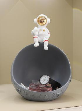 直销新款宇航员太空人玄关钥匙收纳摆件家居客厅电视柜轻奢茶几餐
