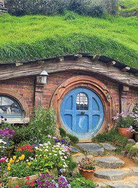 网红打卡霍比特小屋装饰摆件户外商场公园步行街露营地背景墙雕塑